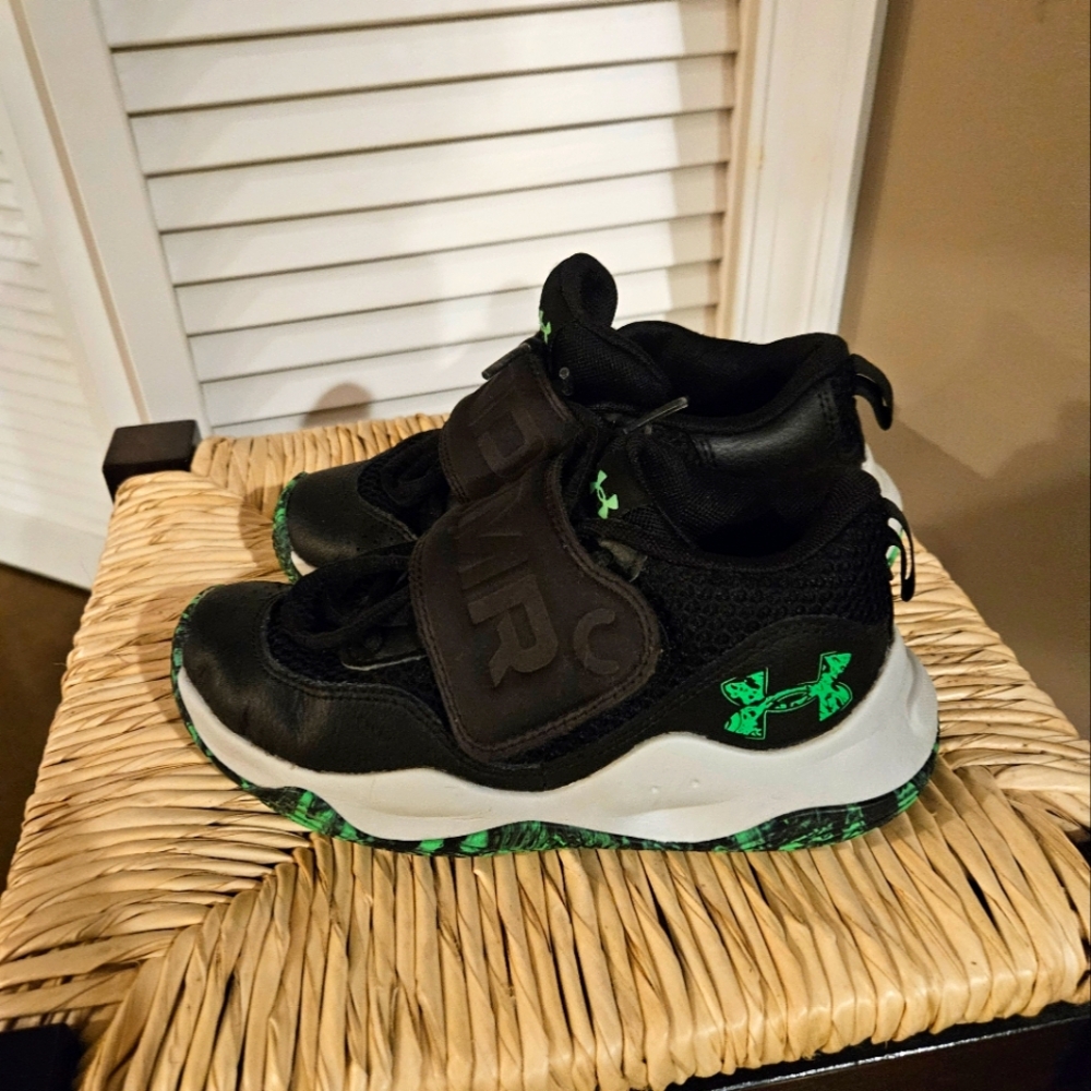 Boy sneakers